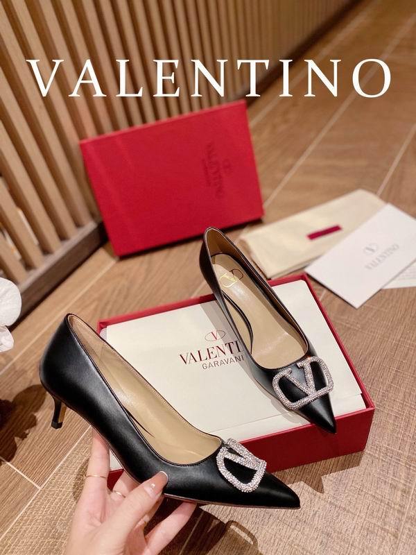 Valentino Women's Shoes 589